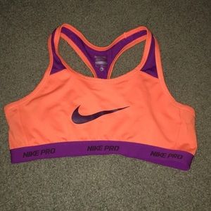 Nike Pro Sports Bra